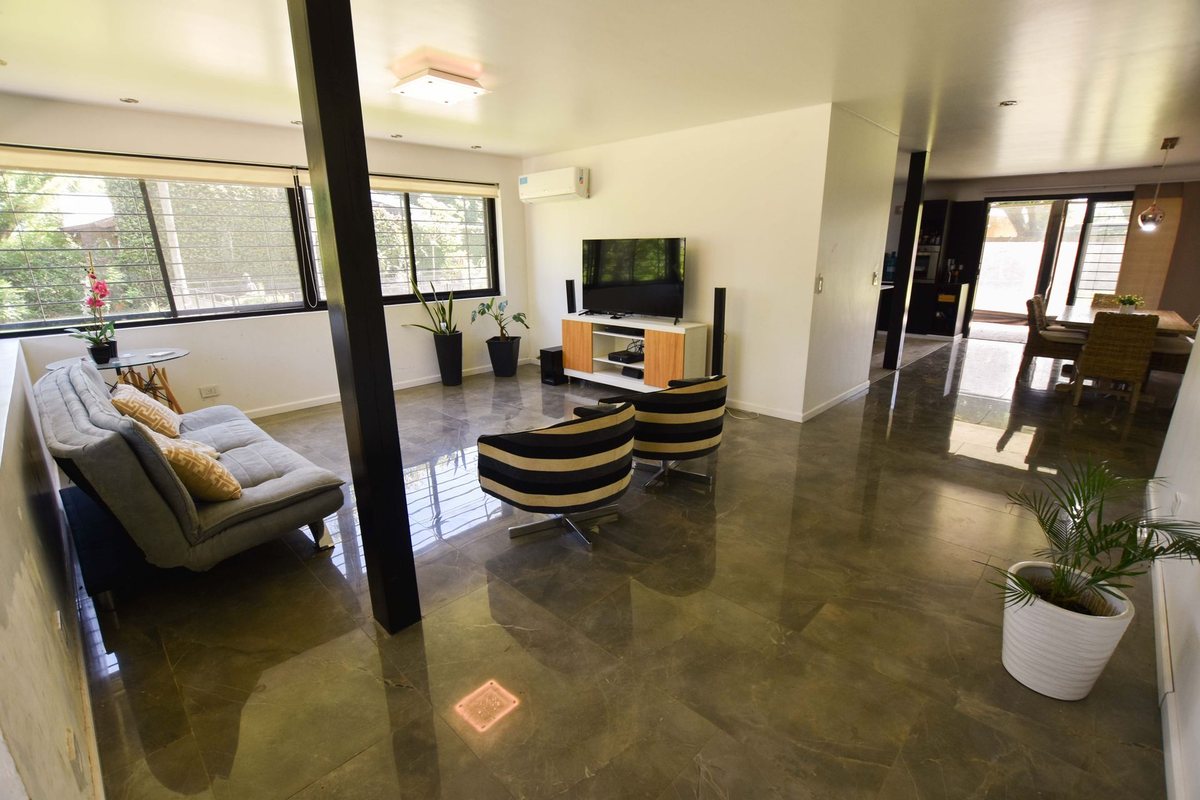 Foto 5 — VENTA CASA EN IBARLUCEA CON PILETA COCHERA QUINCHO