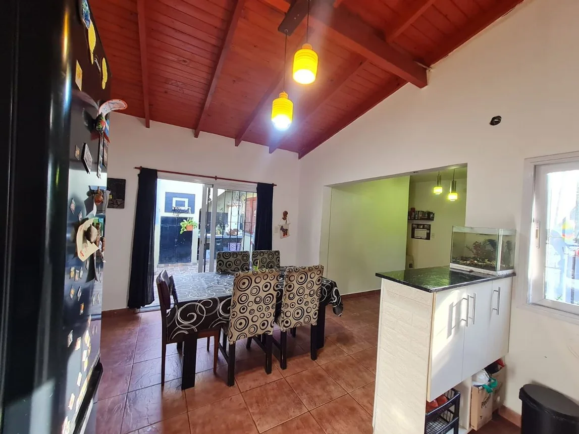 Casa de 4 ambientes en venta en Sarandí, Doctor Ismael Moreno 500, foto 3