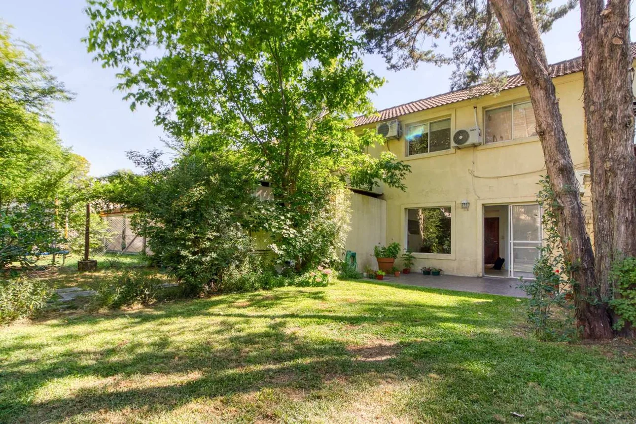 Dúplex de 3 ambientes en venta en Manuel Alberti, Las Campanillas 1400