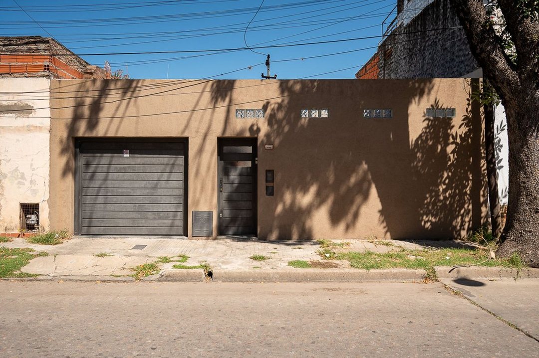 CASA EN VENTA 2 DORMITORIOS