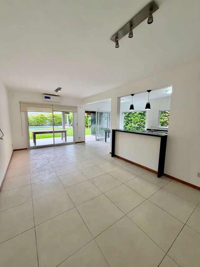 Casa de 5 ambientes en venta en Tigre, Barrio la Comarca Camino Bancalari 6900, foto 3