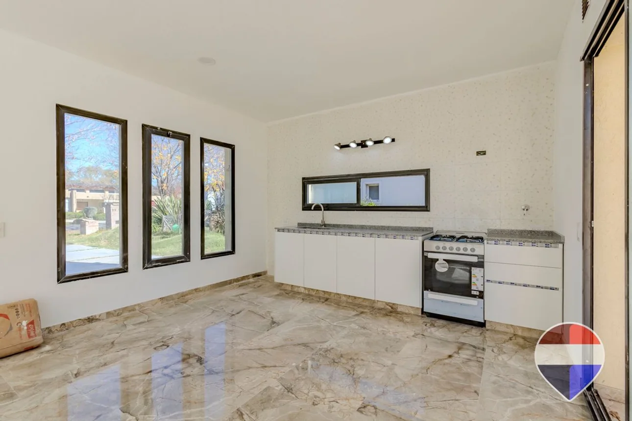 Casa en venta en La Plata, foto 5