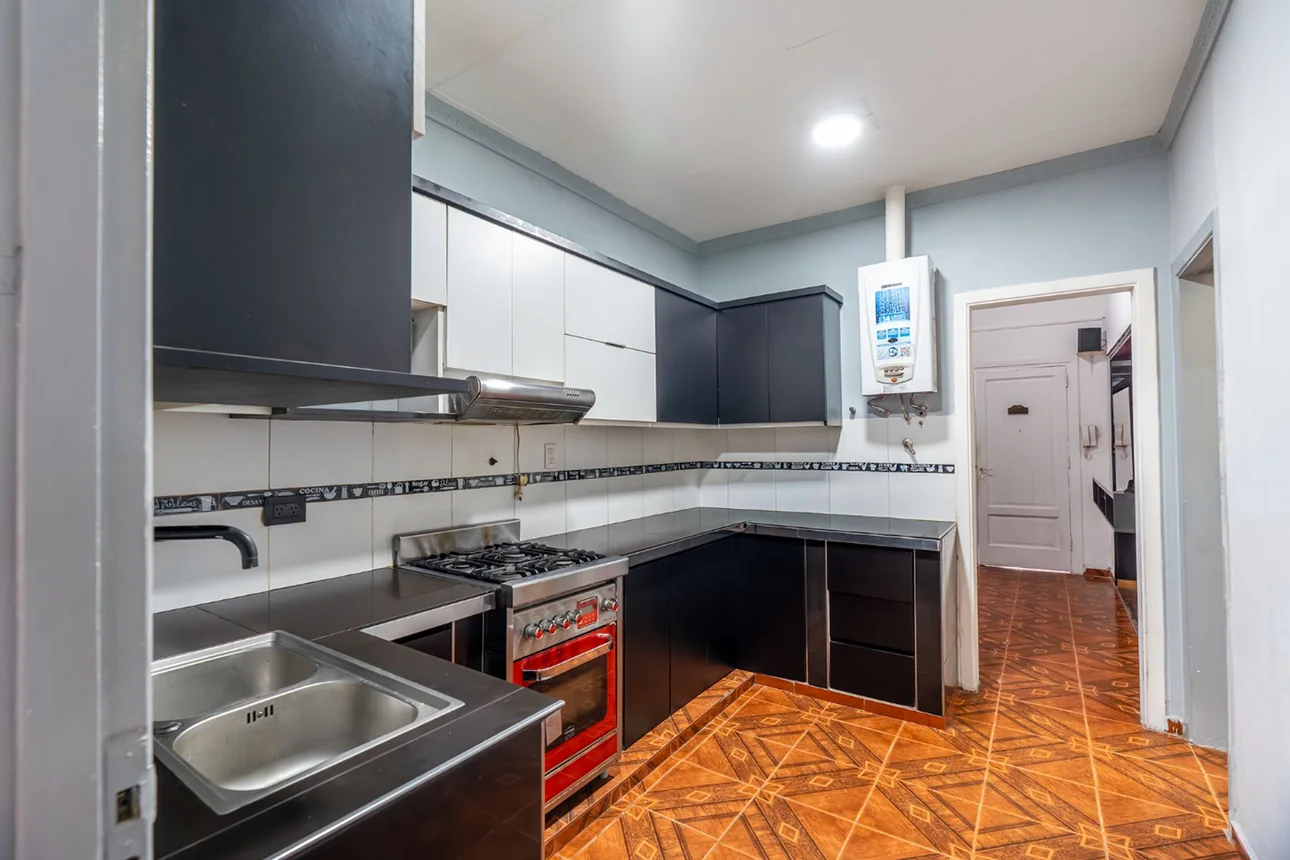 Casa de 4 ambientes en venta en Bernal Oeste, Bermejo 600