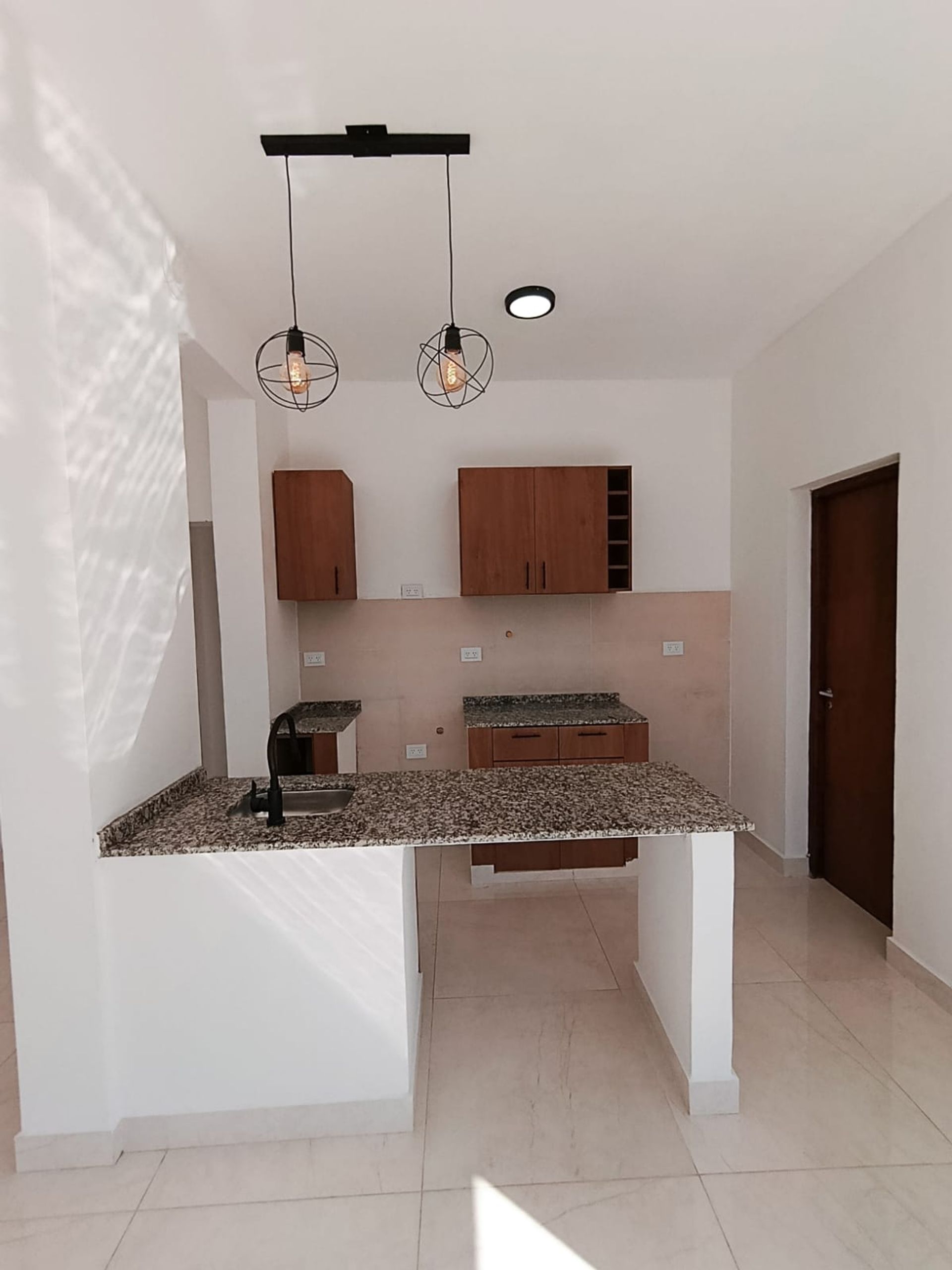 VENTA/PERMUTA CASA EKO DISTRITO ACEPTA VEHICULO - foto 5