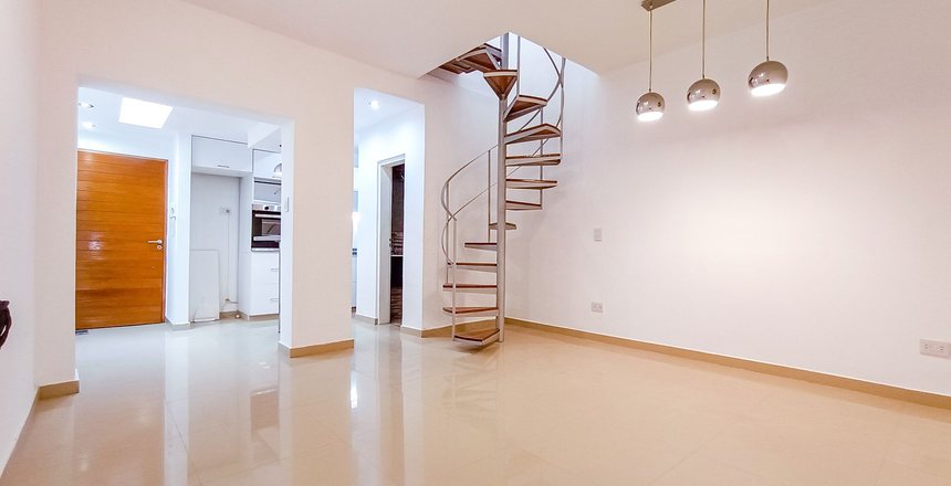 PH EN VENTA 2 1/2 AMBIENTES- PARQUE AVELLANEDA