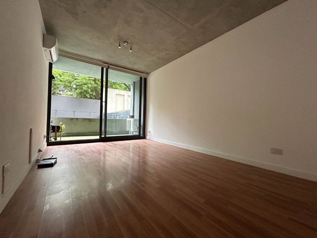 Dpto 2 amb en venta V.Urquiza c/balcón y amenities