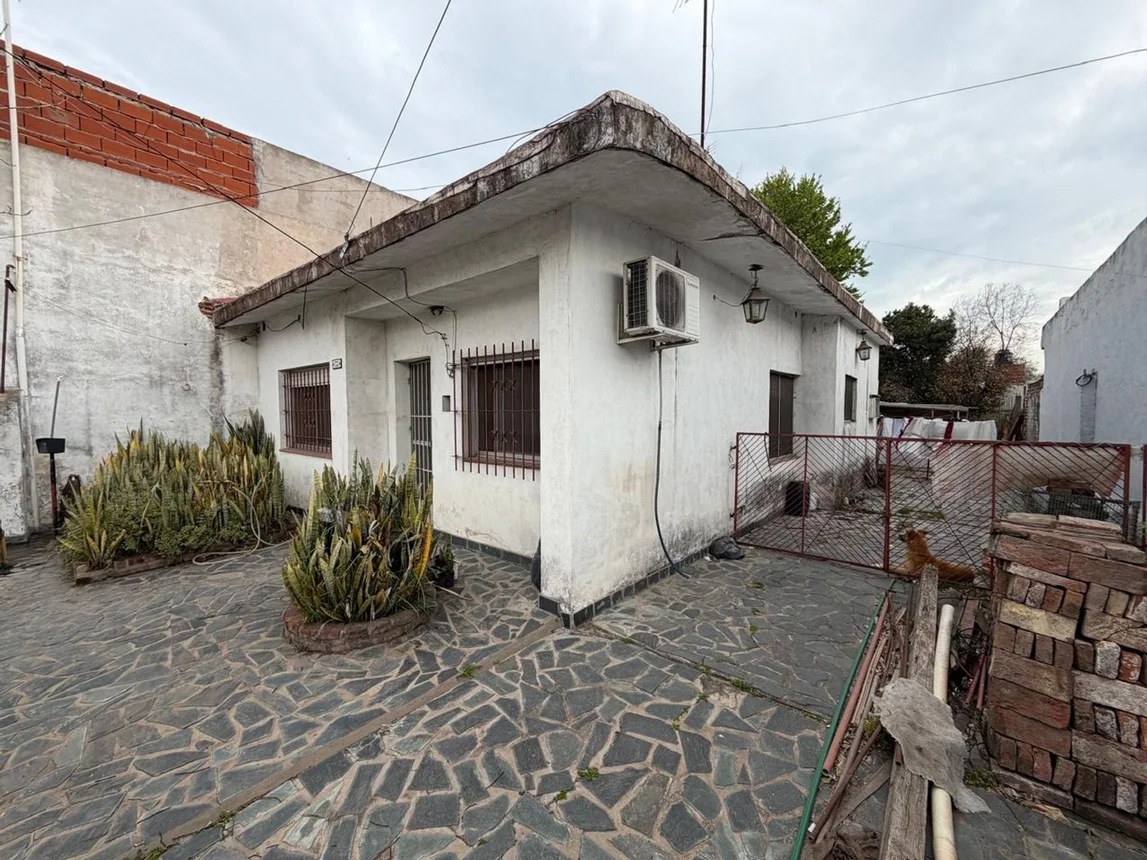 Casa de 2 ambientes en venta en Merlo, Perdriel 2500, foto 2
