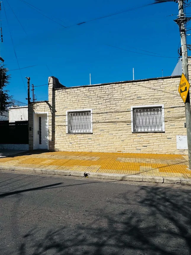 Casa de 3 ambientes en venta en Beccar, Juan B. Justo 1200