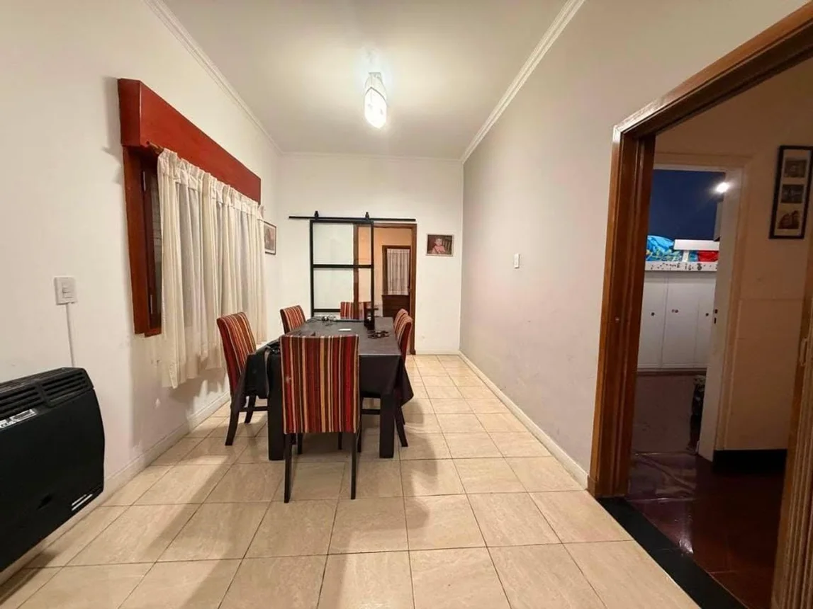 Casa de 3 ambientes en venta en Lanús Oeste, Catamarca 1800, foto 2