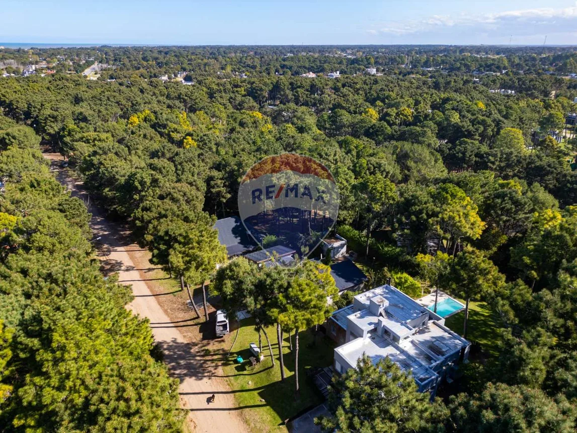 Casa en venta en Pinamar, foto 3
