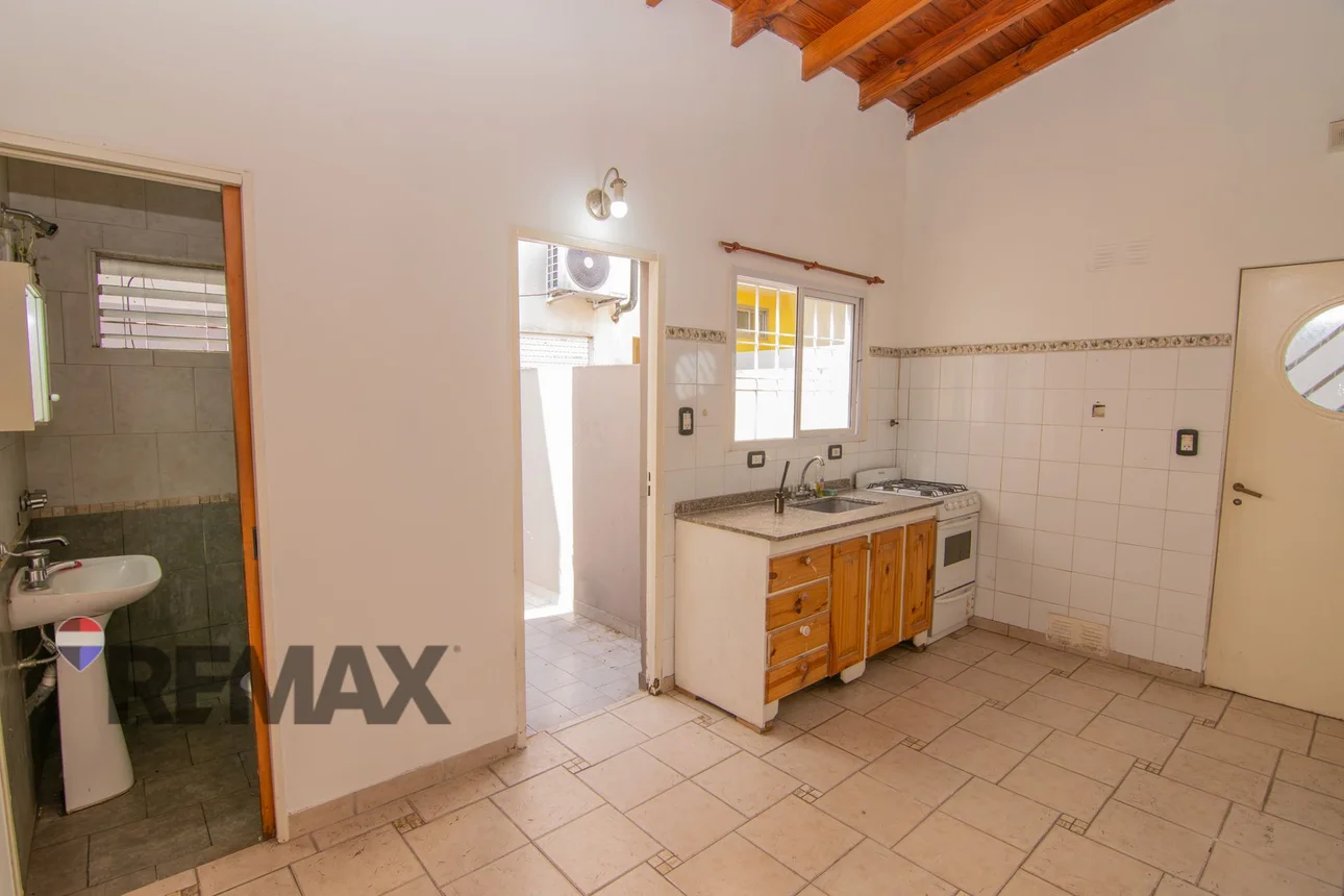 Departamento de 2 ambientes en venta en Villa Luzuriaga, Presidente Juan Domingo Perón 900, foto 2