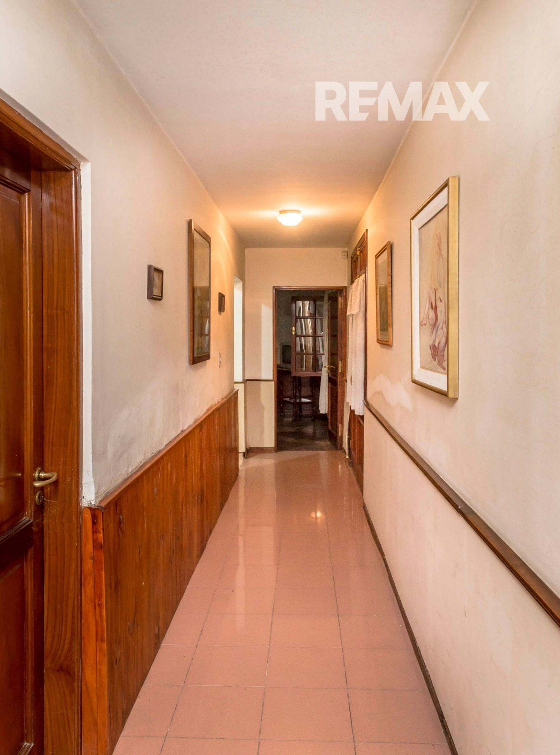 CASA ZONA SHOPPING EN VENTA PERMUTA 460 M2 - foto 19