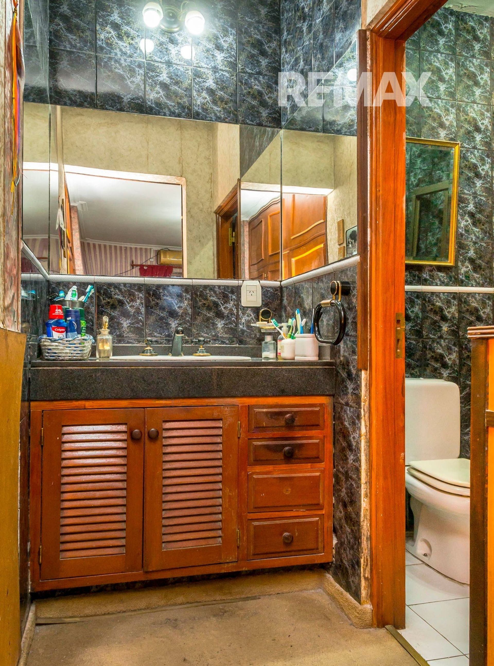 CASA ZONA SHOPPING EN VENTA PERMUTA 460 M2 - foto 14