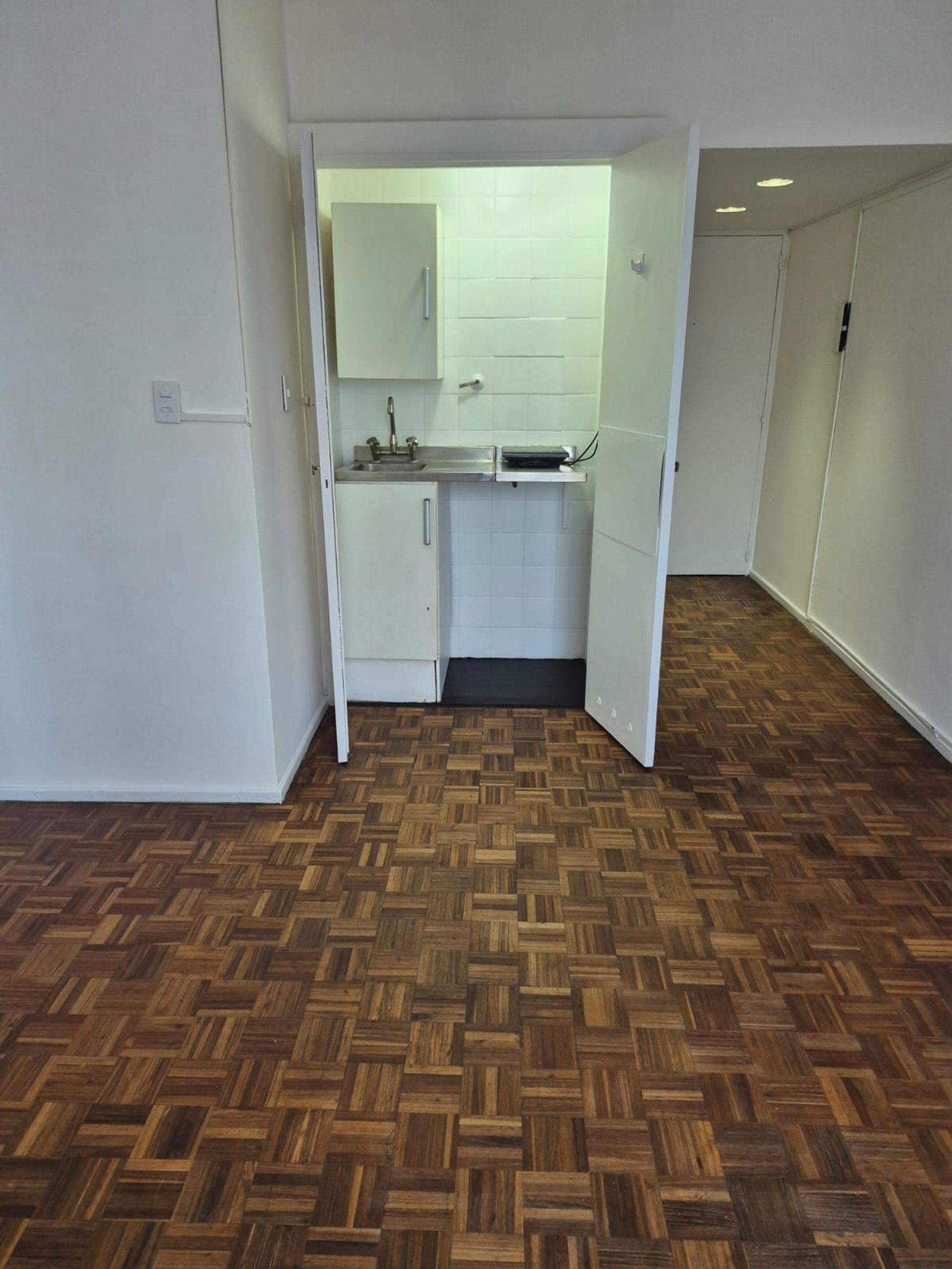 Foto 6 — EN VENTA DEPTO 2 AMB APTO PROFESIONAL EN RETIRO
