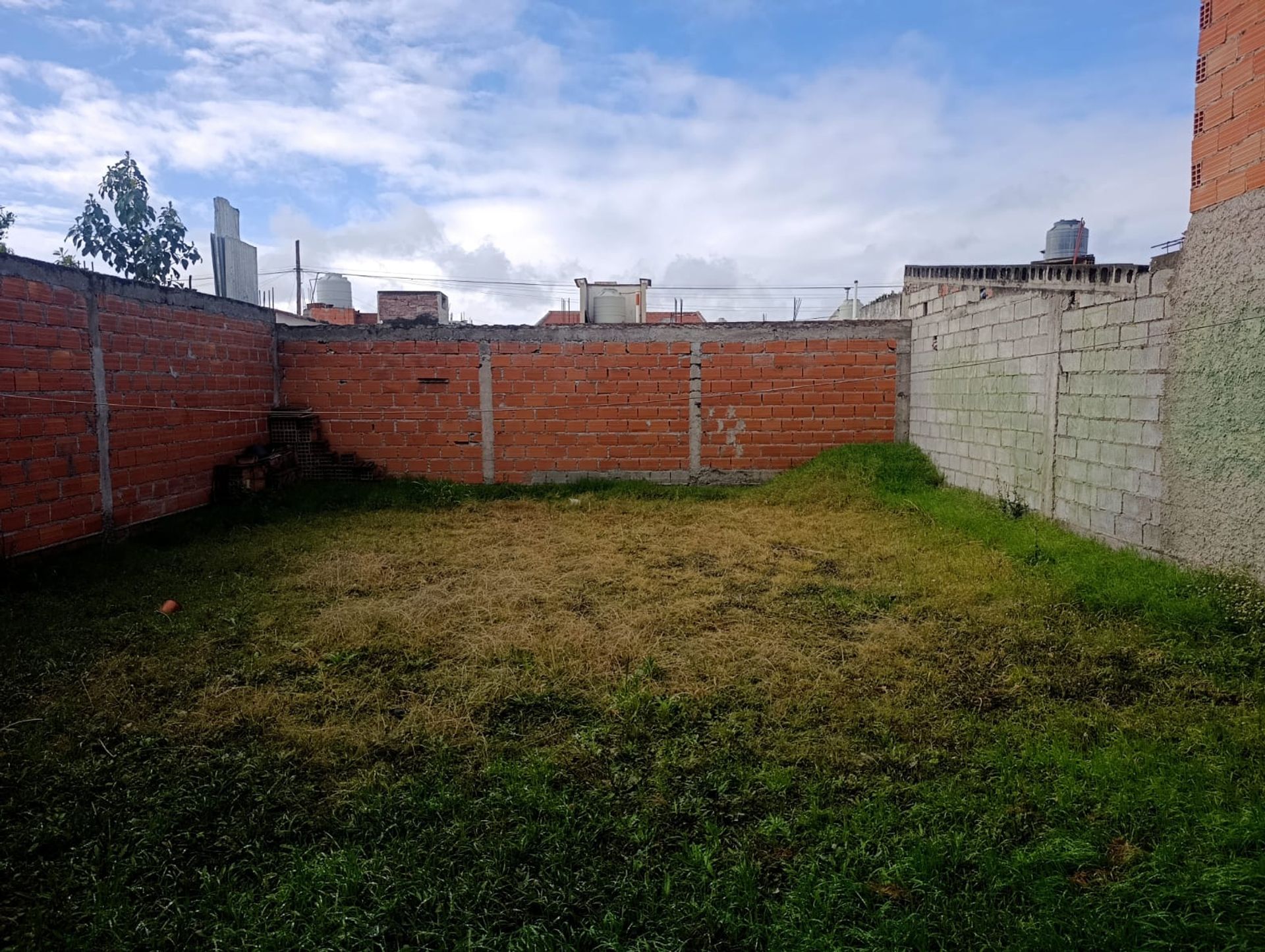 CASA EN ALQUILER BARRIO ARAOZ 2 DORM ZONA SUR - foto 9