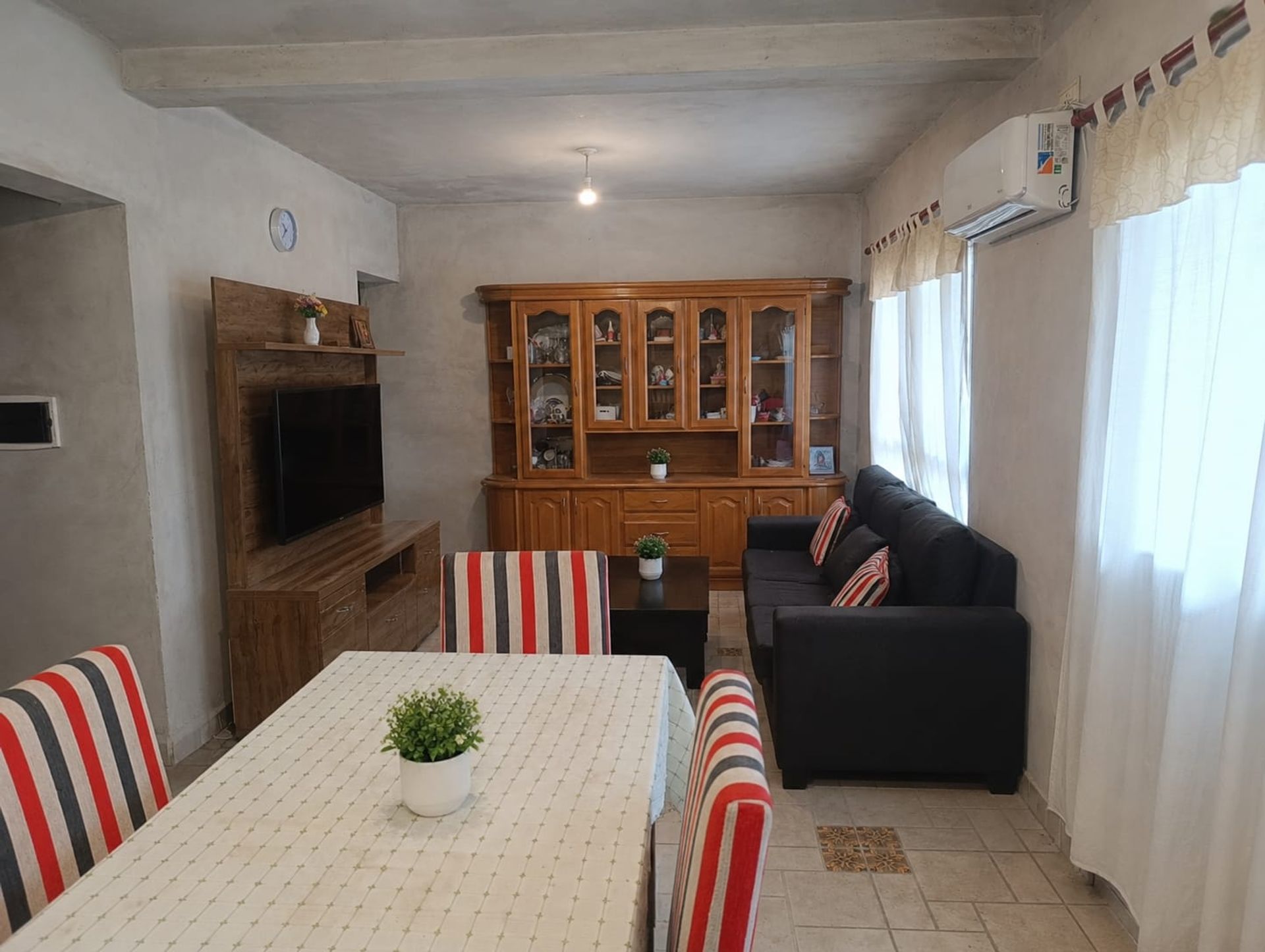 CASA EN ALQUILER BARRIO ARAOZ 2 DORM ZONA SUR - foto 3