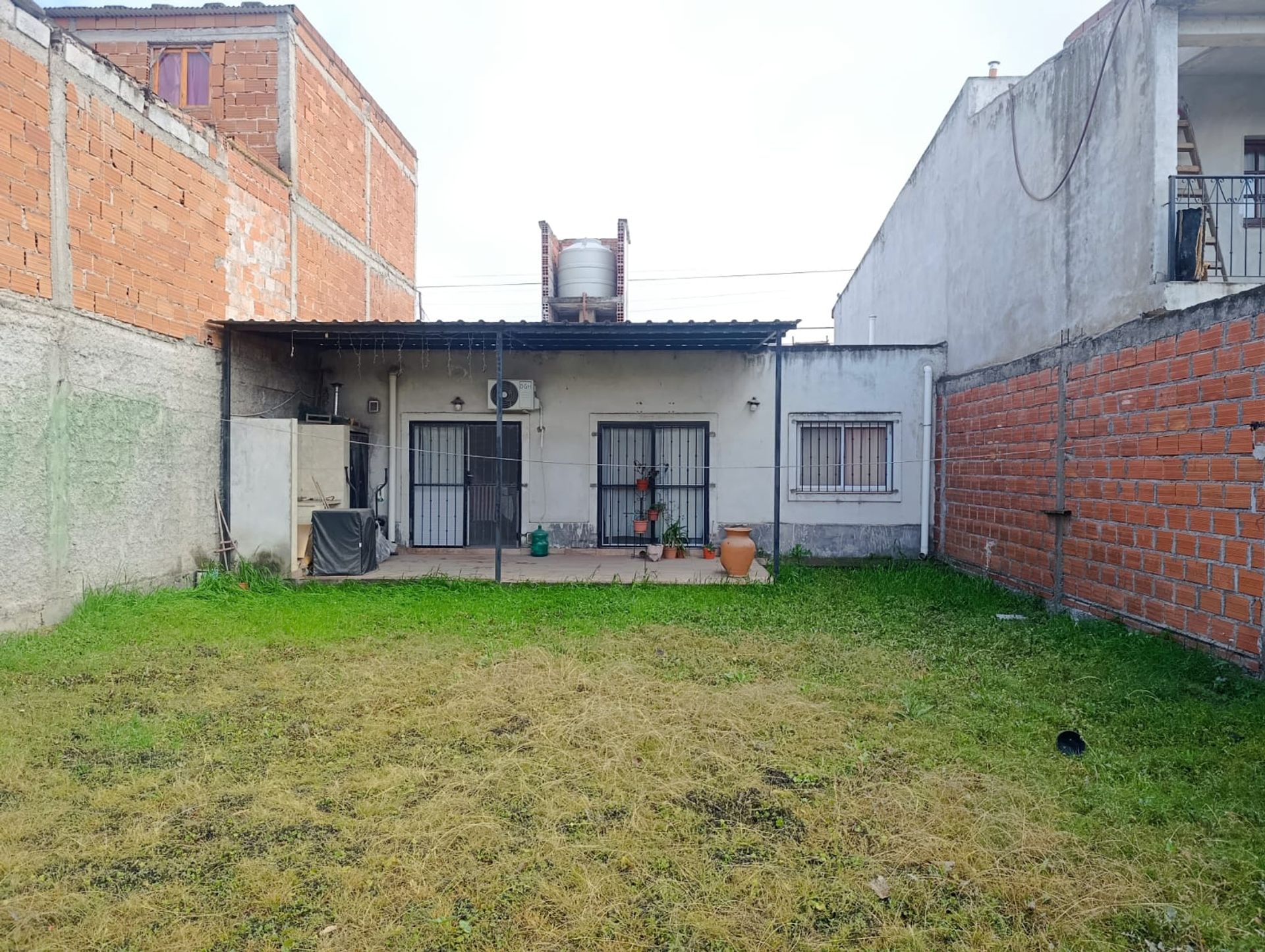 CASA EN ALQUILER BARRIO ARAOZ 2 DORM ZONA SUR - foto 7