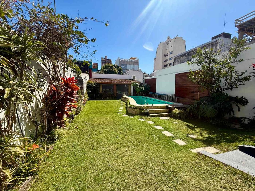 VENTA TERRENO DE 350 M2 COLEGIALES. DESARROLLO