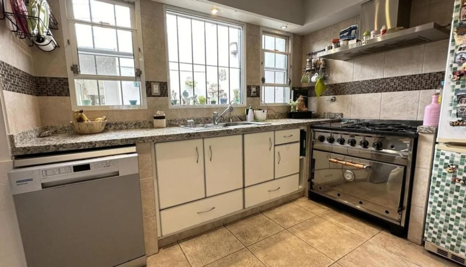 Casa en venta en Quilmes, foto 3