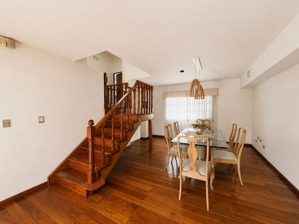 Casa de 8 ambientes en venta en Villa Sarmiento, Virrey Liniers 400, foto 4