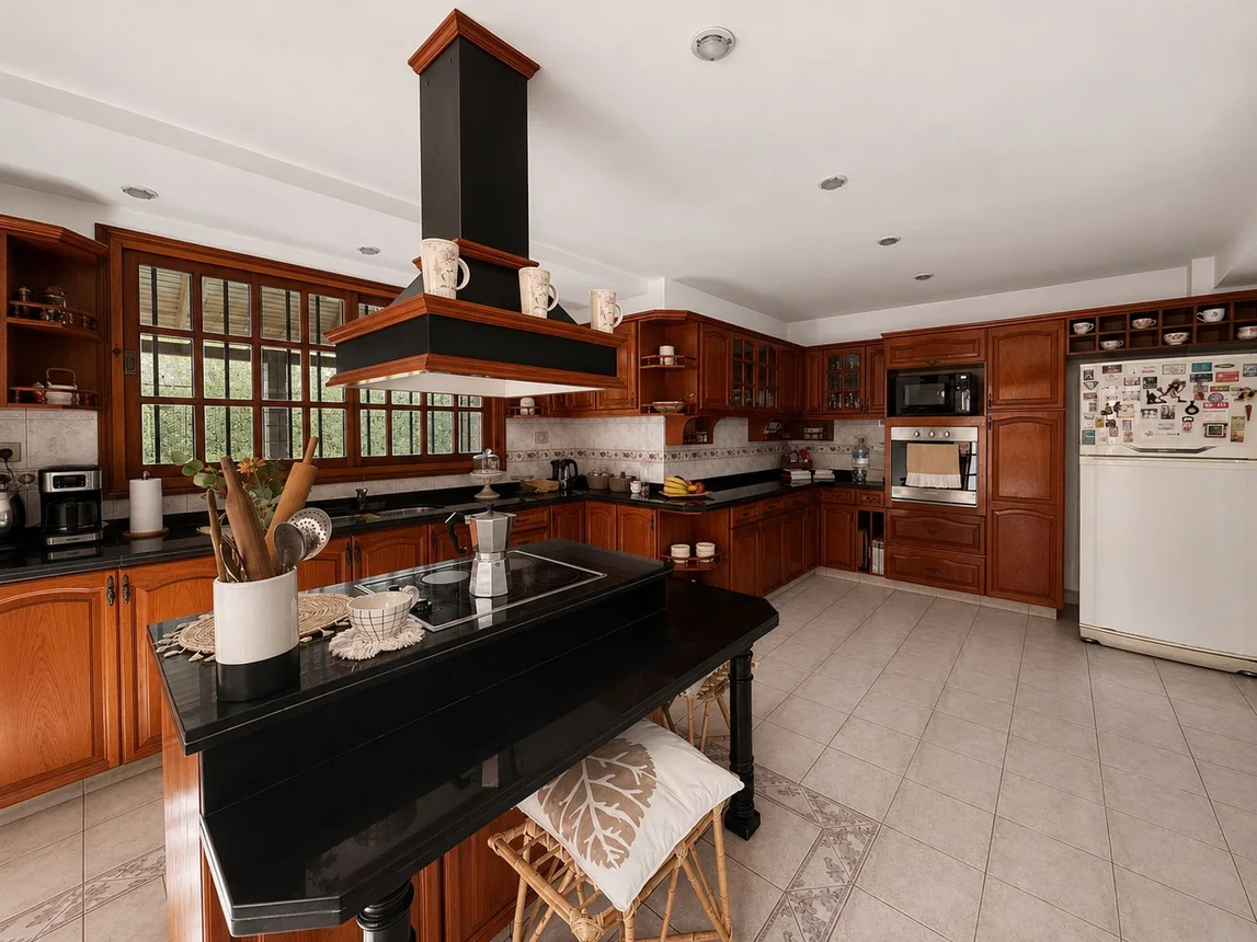 Casa de 8 ambientes en venta en Villa Sarmiento, Virrey Liniers 400, foto 3