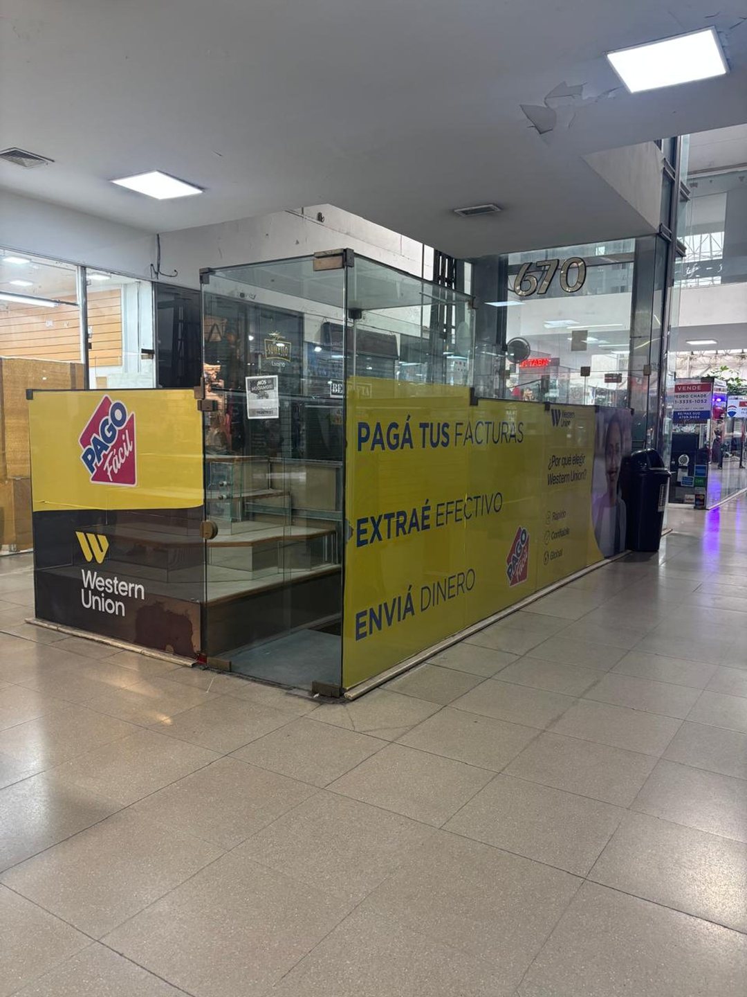 ALQUILER LOCAL/GÓNDOLA COMERCIAL - FLORIDA