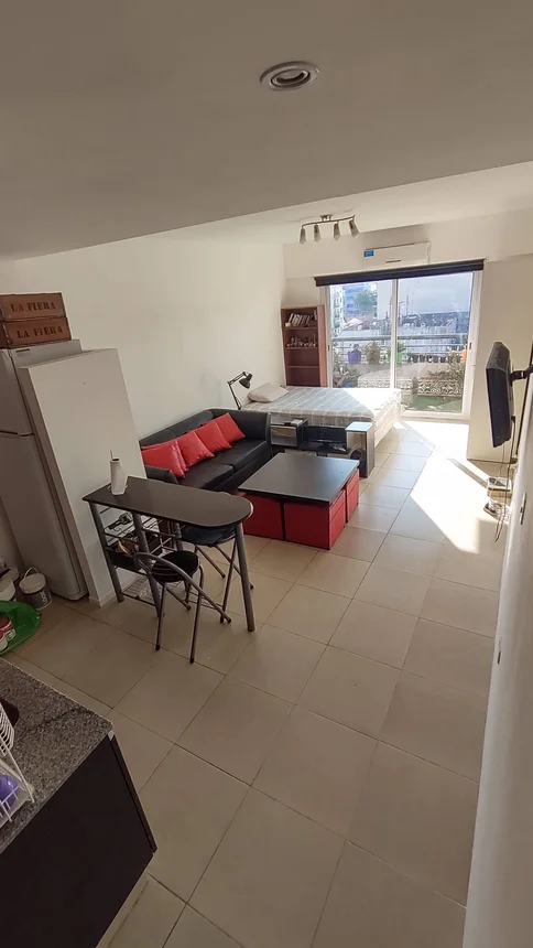 Venta monoambiente flores c balcón y vista abierta, foto 3