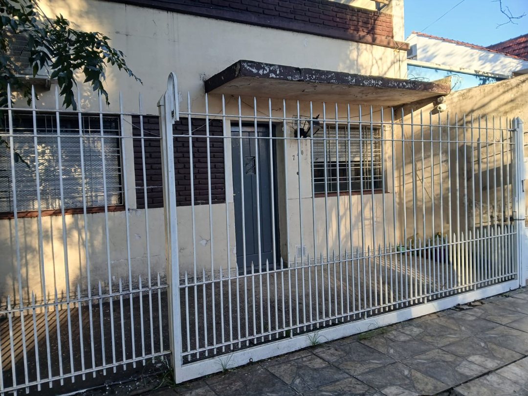 VENTA CASA 3AMB LOMAS DE ZAMORA