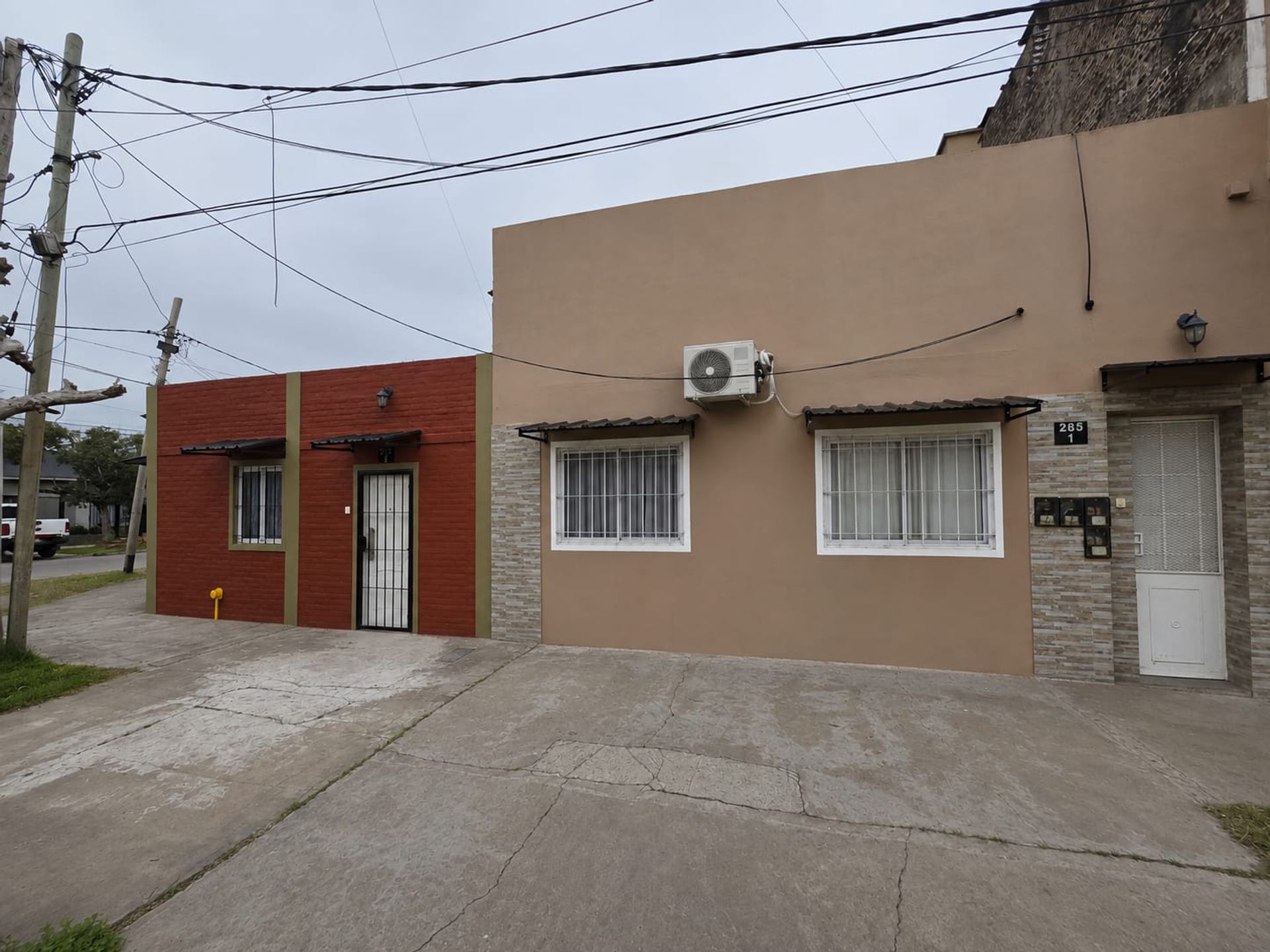 Dos casas en venta de 3 Amb c/u en Llavallol
