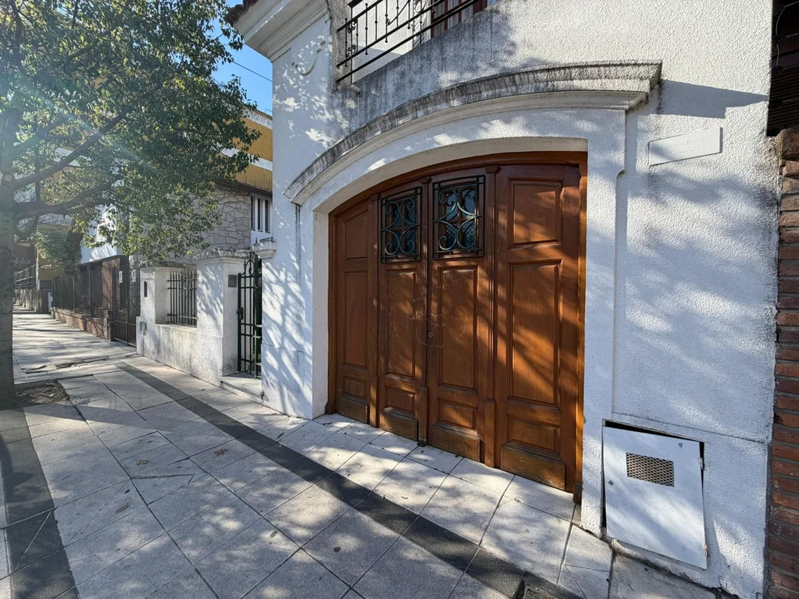 Casa de 4 ambientes en venta en Bernal Este, 25 de Mayo 100, foto 2