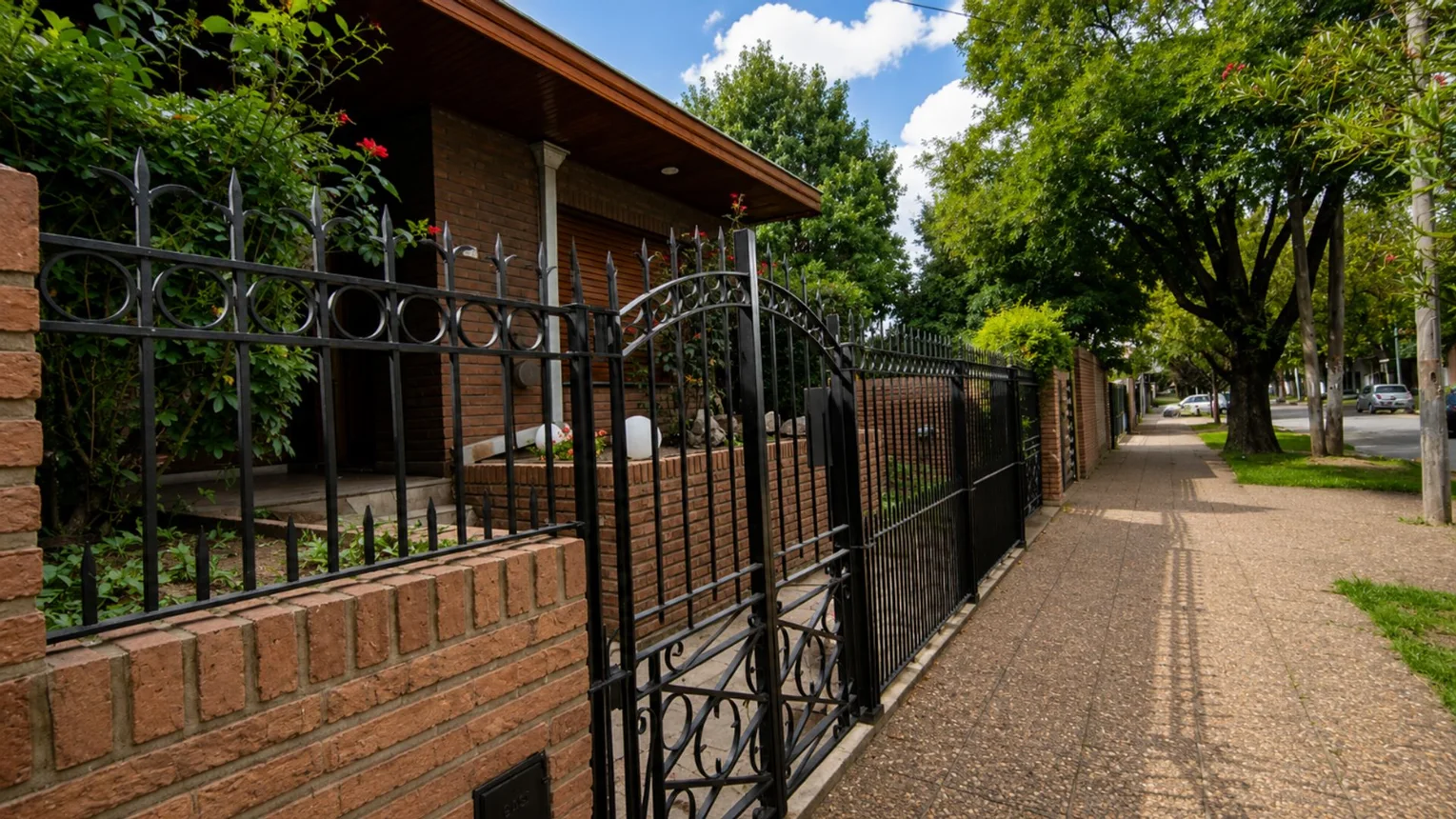 Casa de 5 ambientes en venta en Florencio Varela, Almirante Guillermo Brown 2900, foto 4