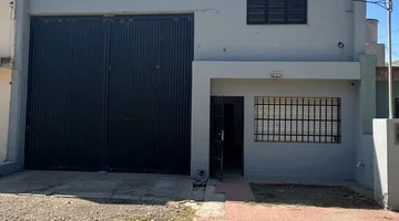 ALQUILER GALPON 220 MTS VILLA GRAN PARQUE-CBA