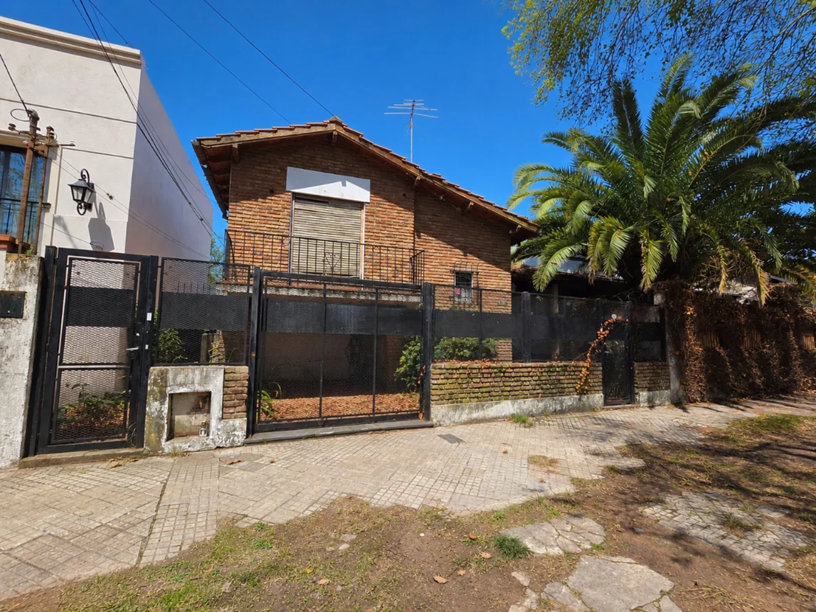 Casa de 4 ambientes en venta en Tigre, Tacuarí 400, foto 2