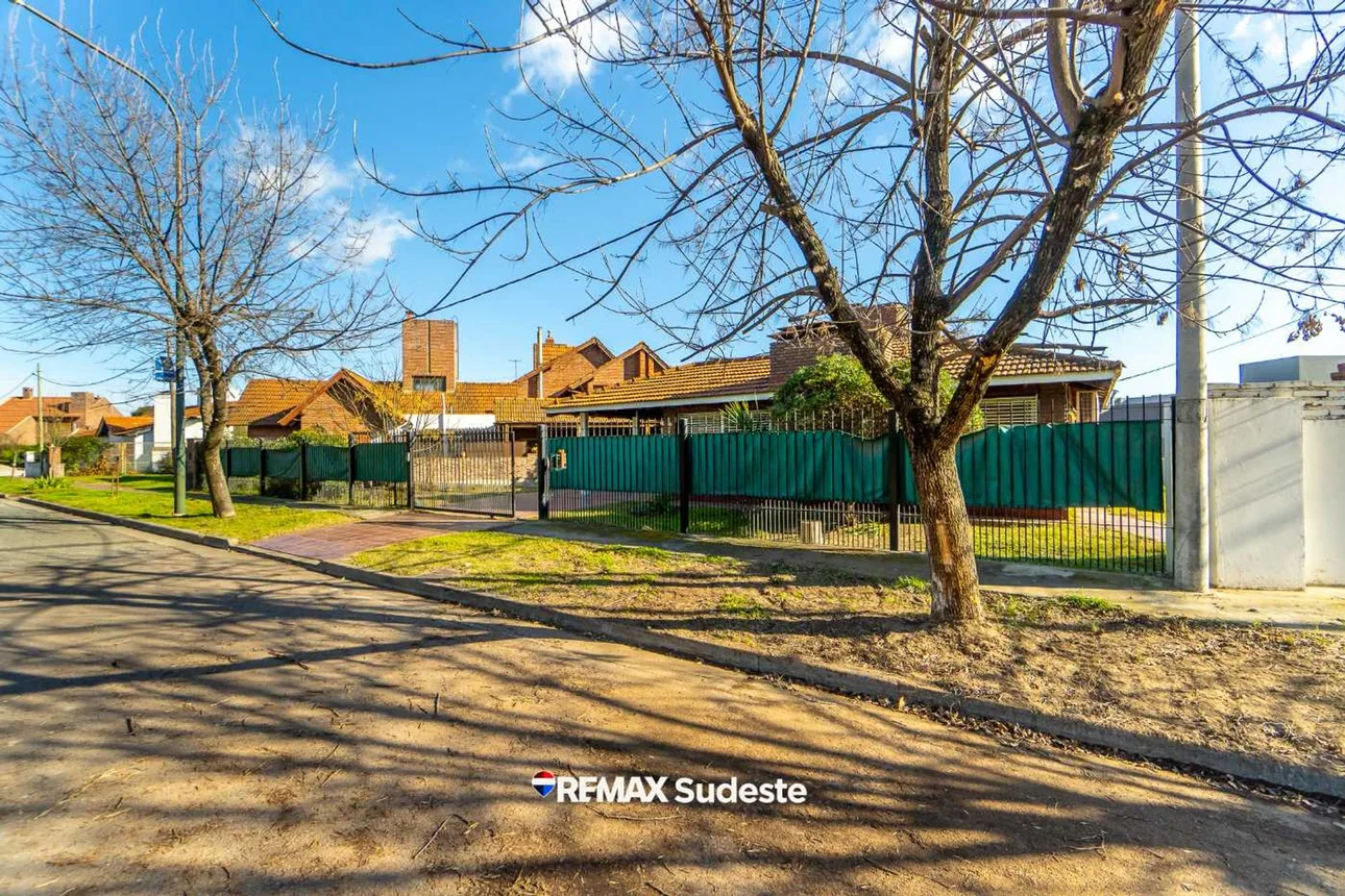 Casa en venta en Bahía Blanca, foto 2