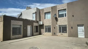 CASA EN VENTA B °MALVINAS ARGENTINAS