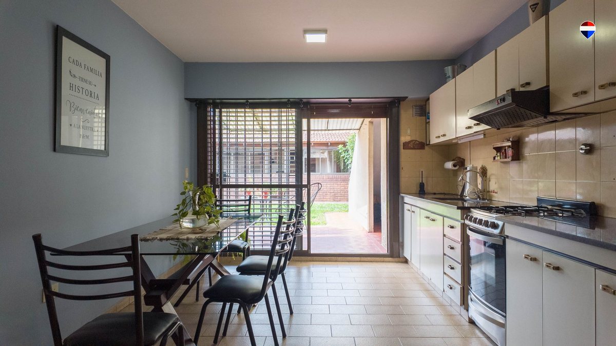 Foto 7 — VENTA CASA 3 AMB C/PARQUE ,COCHERA,QUINCHO BERNAL