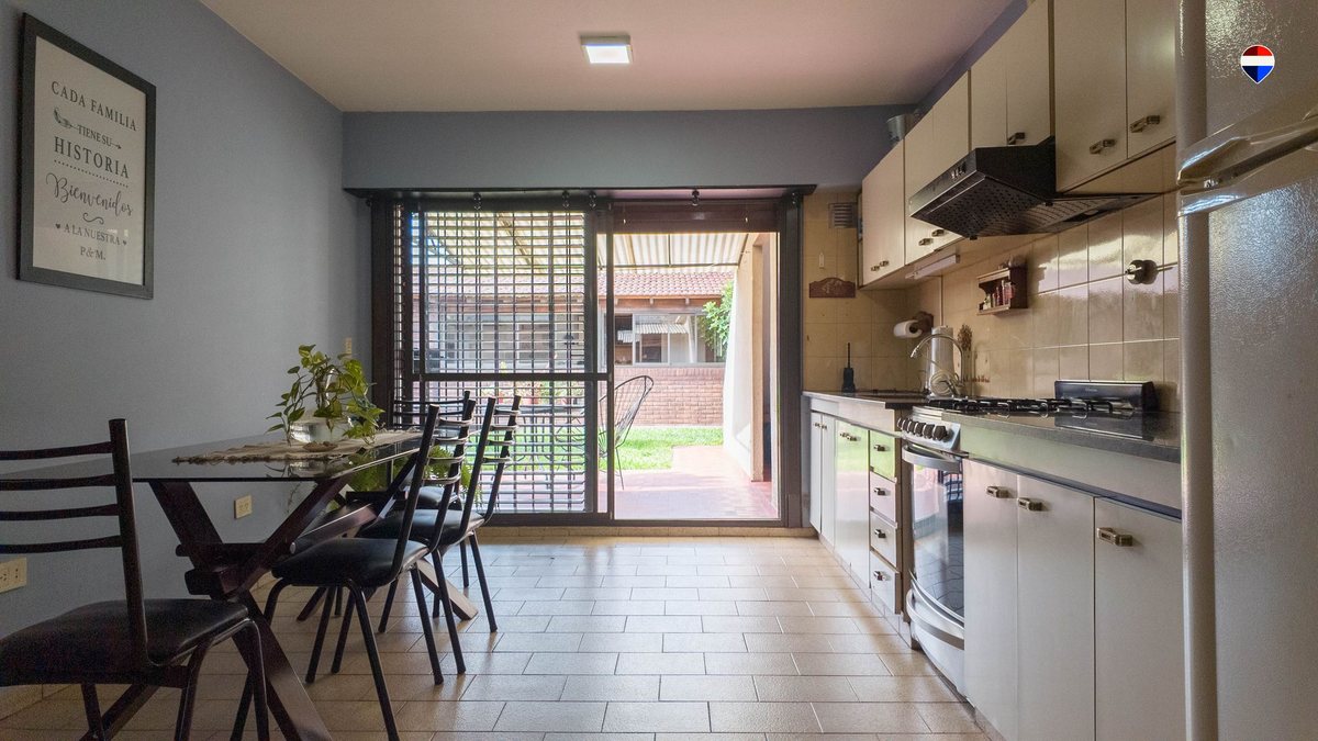 Foto 11 — VENTA CASA 3 AMB C/PARQUE ,COCHERA,QUINCHO BERNAL