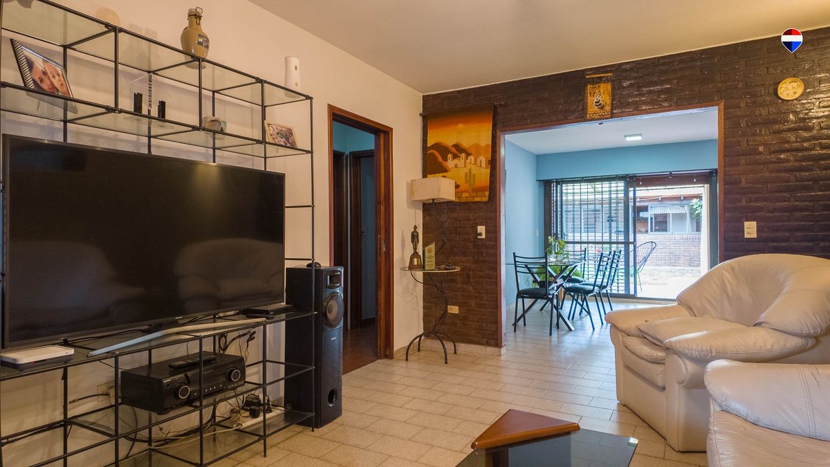 Foto 6 — VENTA CASA 3 AMB C/PARQUE ,COCHERA,QUINCHO BERNAL