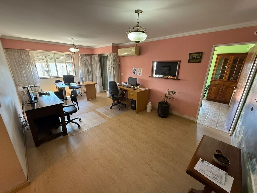 VENTA DEPARTAMENTO 4 AMBIENTES EN MORON CENTRO