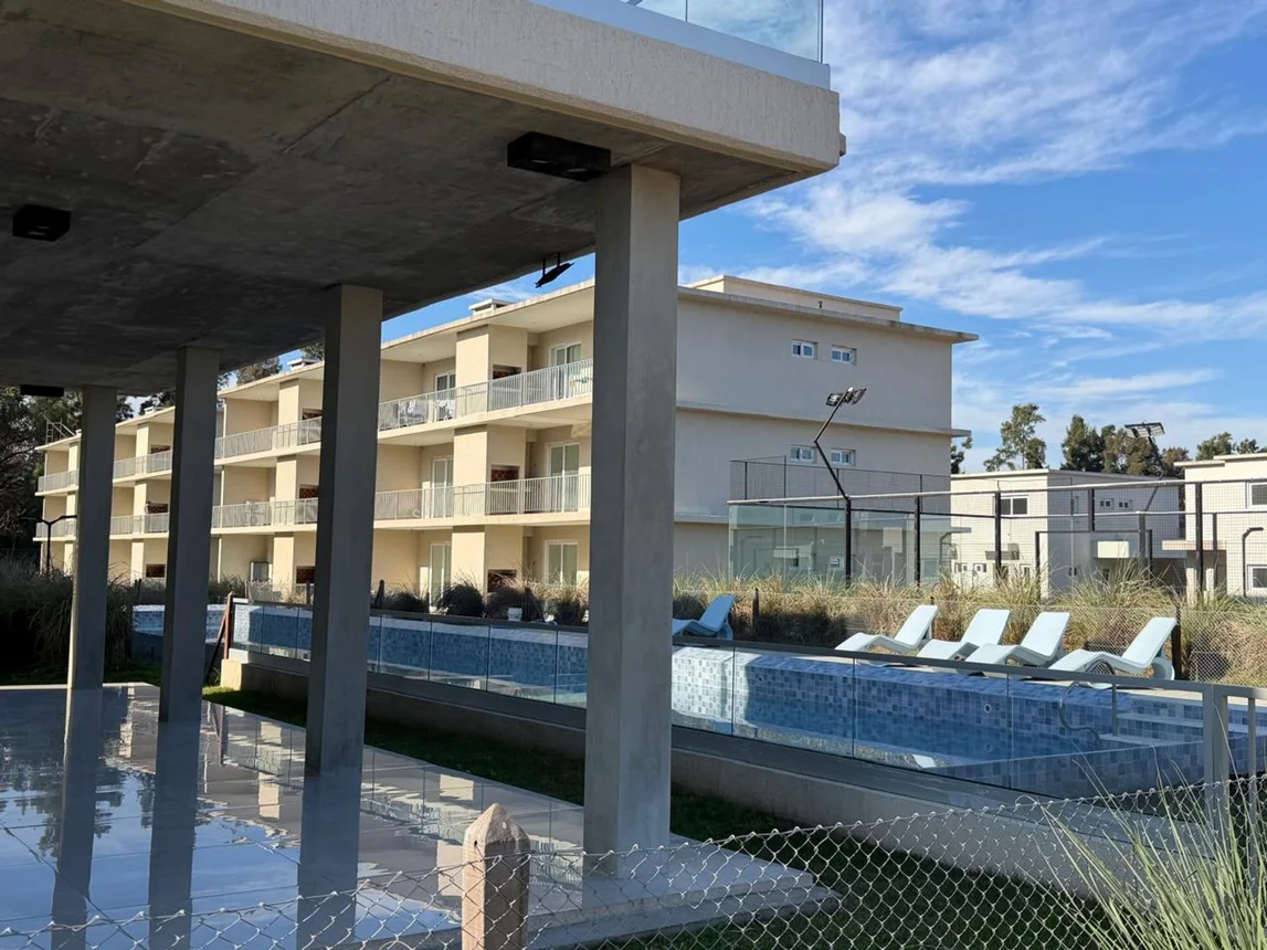 Casa dúplex en alquiler en Pilar