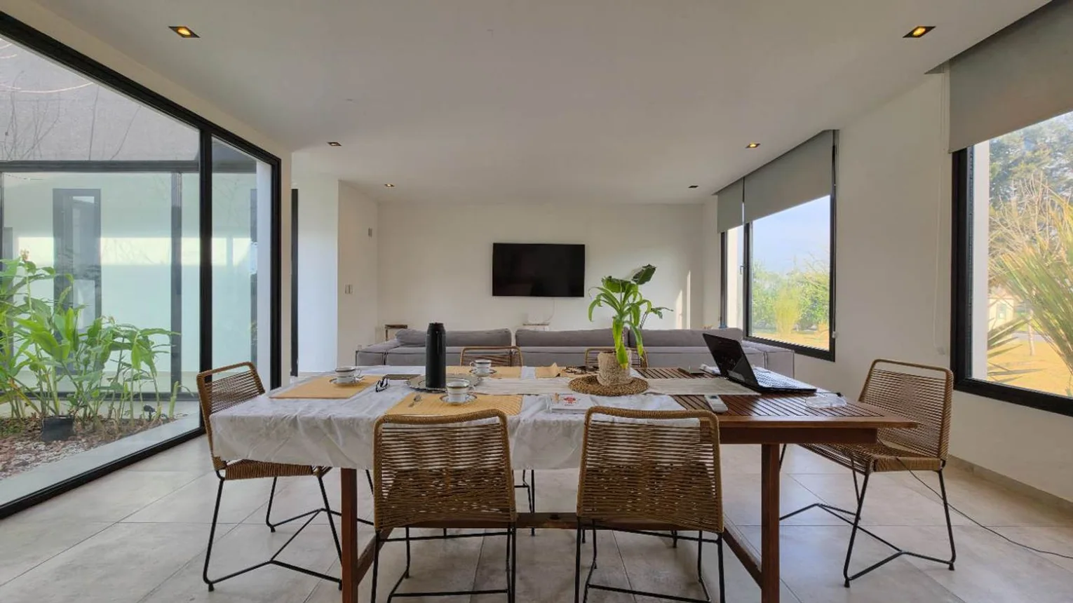 Casa en venta en La Plata, foto 2