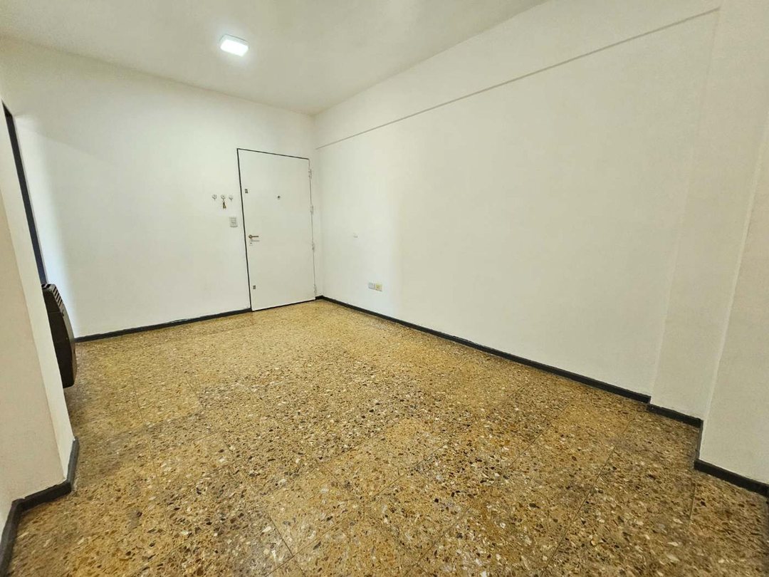 VENTA DEPARTAMENTO 2 AMBIENTES MORÓN CENTRO A/CRED