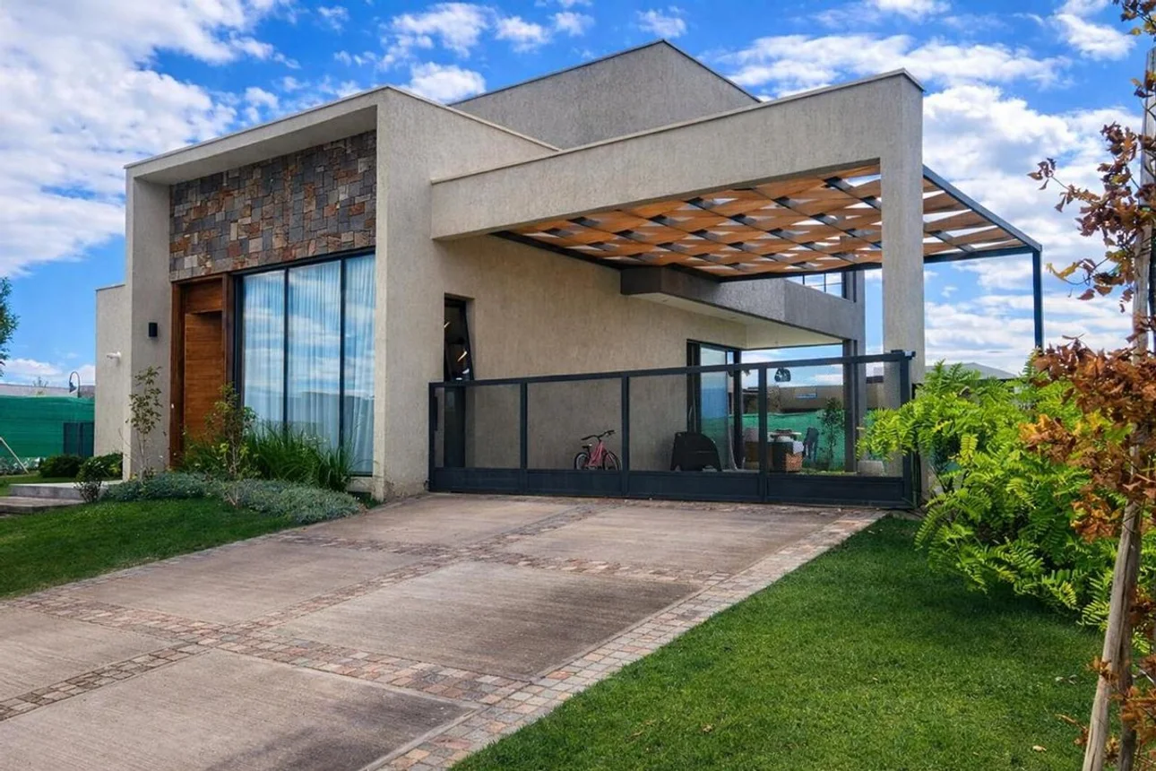 Casa de 4 ambientes en venta en Luján de Cuyo, Mariano Boedo 2800, foto 2