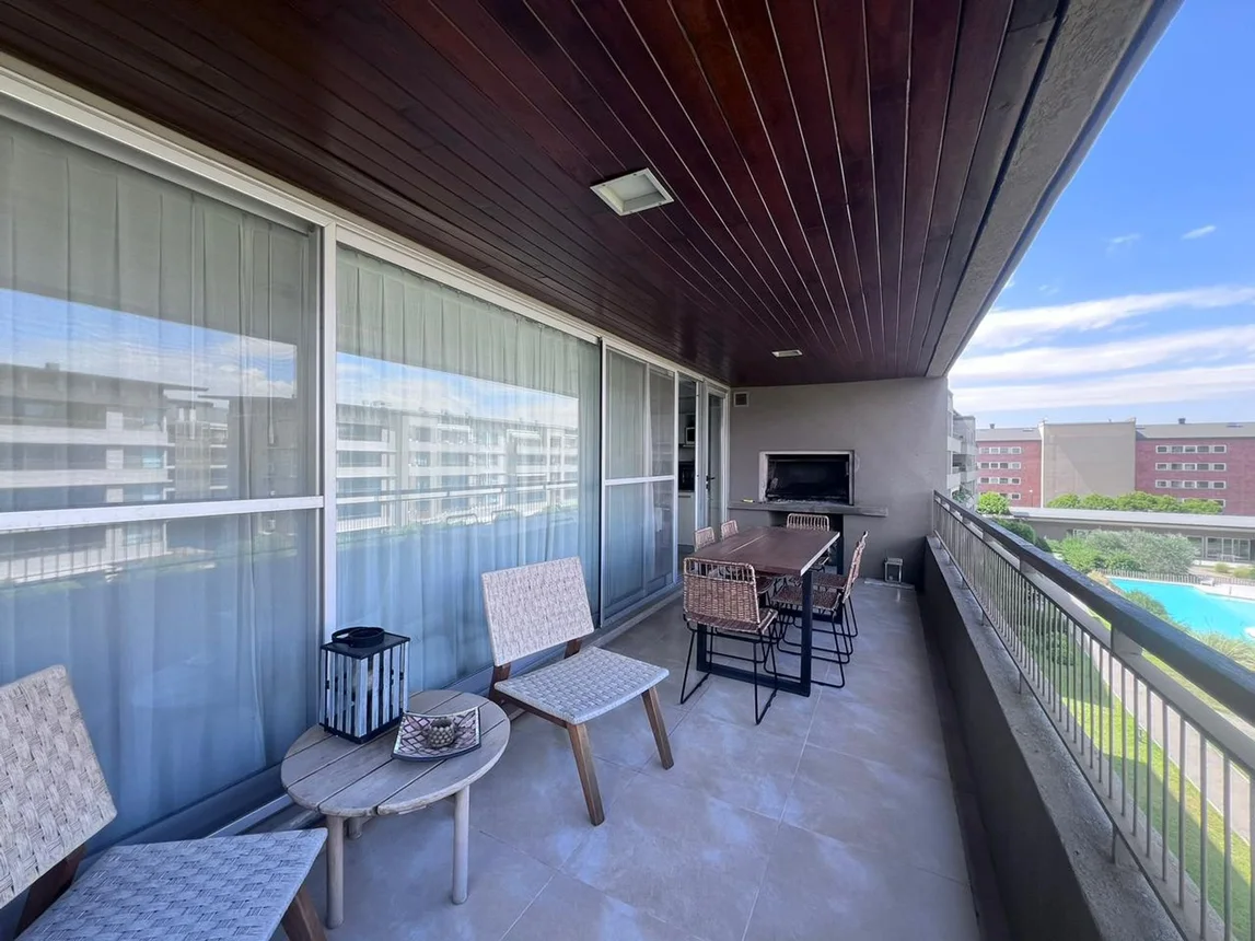 Departamento de 3 ambientes en venta en San Isidro, Doctor René Favaloro 3300