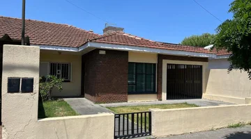 VENTA DE CASA EN LA PLATA