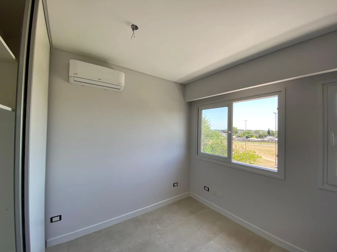 Tríplex de 3 ambientes en venta en Berazategui, Calle 157 1300, foto 5