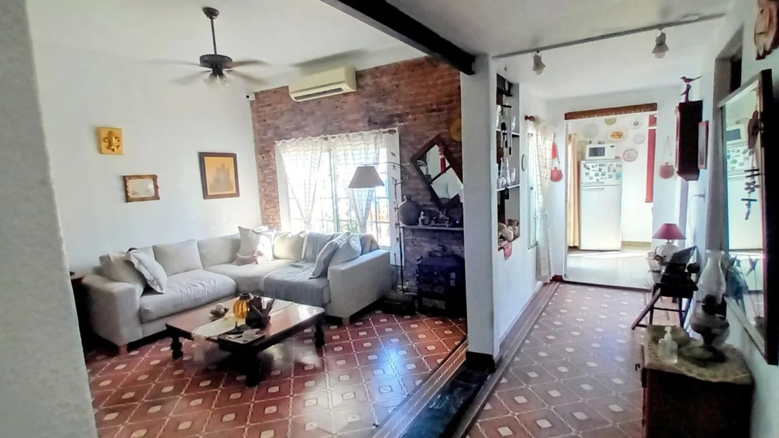 Casa en venta en Valentín Alsina, foto 2