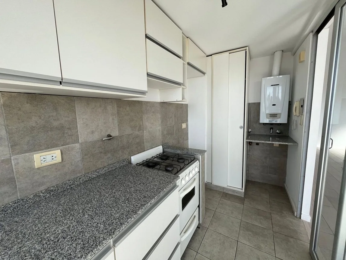 Venta depto 1 dormitorio balcon rep de la sexta, foto 5