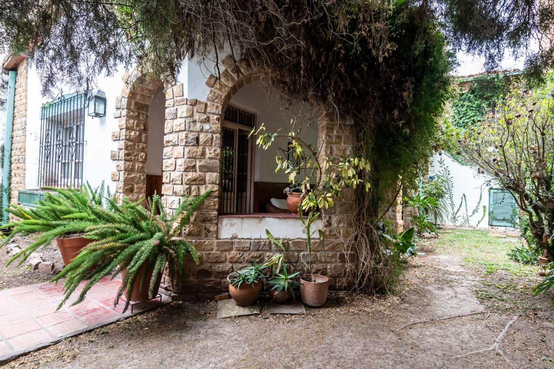 CASA VENTA APTA CREDITO ZONA SHOPPING ALTO NOA - foto 2
