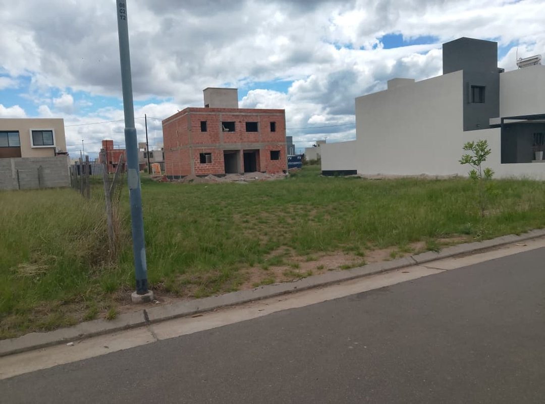 VENTA TERRENO VALLE CERCANO